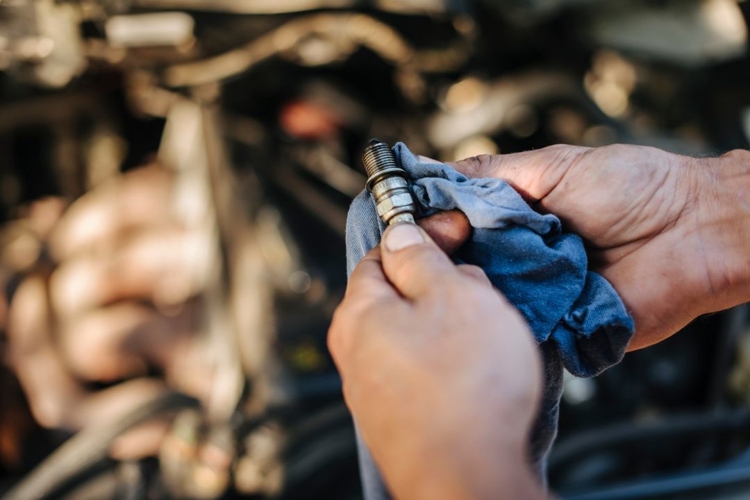 Common Signs of Faulty Spark Plugs In Your Car On the PULSE